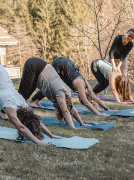 Yoga Retreat Yoga Auszeit Yoga am Meer Yoga in den Bergen Yoga Bodensee Auszeit vom Alltag Burnout Prävention Mental Overload stoppen Meditation Entschleunigung im Alltag