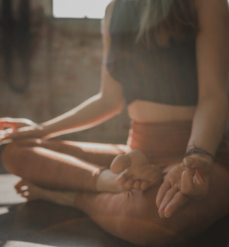 Vollmondritual MondritualeStress abbauen zur Ruhe kommen Zeit für dichSelbstfürsorge Selbstliebe emotionales Loslassen