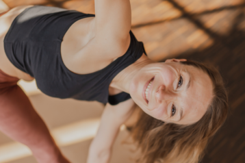 Yoga & Meditation für Frauen für alle Level, online und Yoga Retreeats