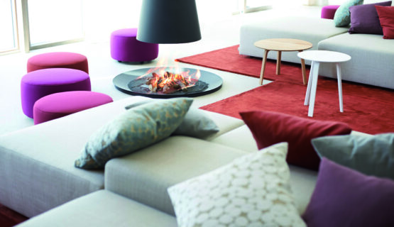 Modernes Wellnesshotel mit stilvollen Zimmern und Spa – ein Ort für Entspannung und Genuss.